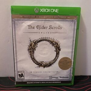 The Elder Scrolls Online: Tamriel Unlimited for Xbox One - Green Case